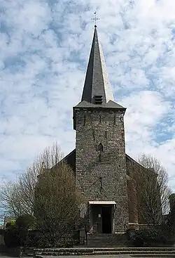 L’église Saint Jean-Baptiste (1565).