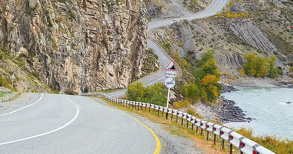 Bom le long de la Katoun.