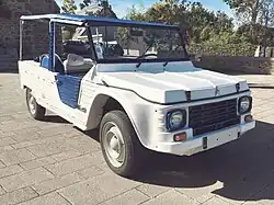 Blanc et bleu (Azur).