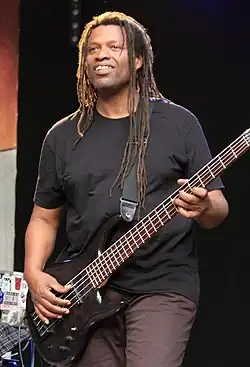 Description de l'image Melvin Gibbs TFF 2014 (cropped).JPG.