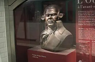 Buste de Danton à la station Odéon.