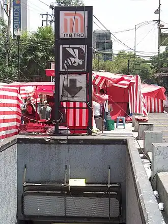 Entrée a la station.