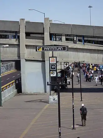 Accès à la station.