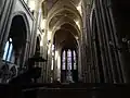 Nef de la basilique Saint-Vincent.