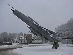 Monument de la base.