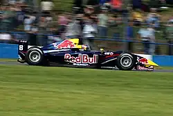 La Red Bull de Ammermuller en FR3.5, vue de profil.