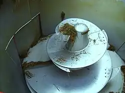 Intérieur d'une mélangeuse à vis verticale.