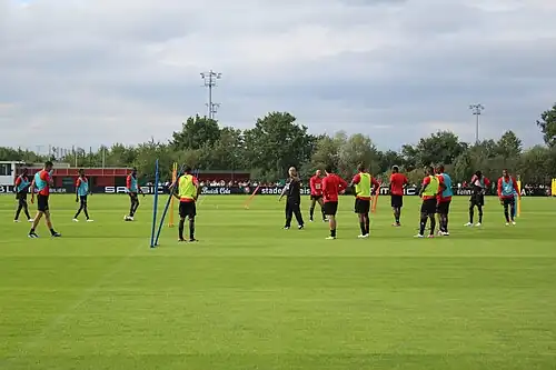 Description de cette image, également commentée ci-après