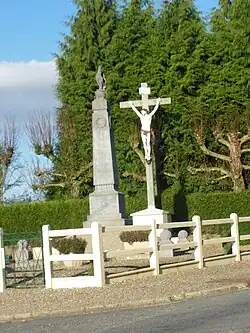 Le monument aux morts.