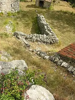 Bassin satellite de l'aqueduc des Ferrages.