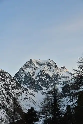 Vue du mont Collon depuis Arolla.