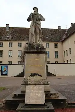 Monument aux morts.