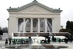 Description de l'image Moranbong Theatre.jpg.