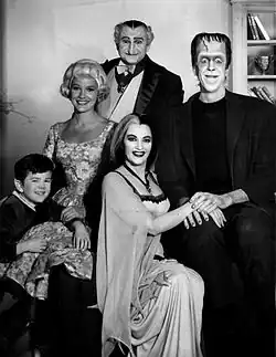 Description de l'image Munsters cast 1964.JPG.