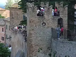 Vue extérieure de la Mura di Corinaldo.