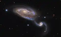 La paire de galaxies d'Arp 84 par le télescope spatial Hubble.