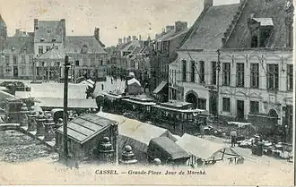... et un jour de marché, avec le tramway