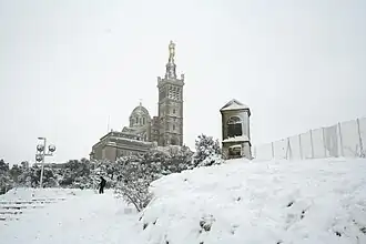Notre-Dame de la Garde sous la neige en janvier 2009.