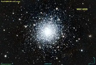 NGC 6229 en lumière visible par le relevé Pan-STARRS.