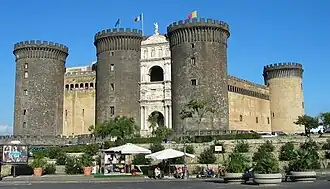 Castel Nuovo à Naples (XIIIe&nbsp;siècle).