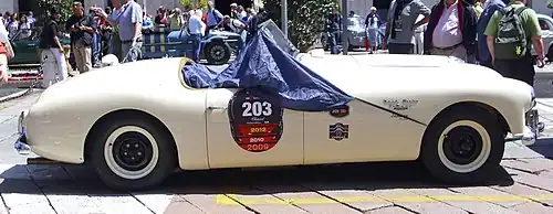La voiture alignée au Mans en 1951
