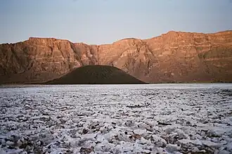 Dépôt de natron, Trou au Natron, Tibesti, Tchad.