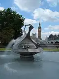 Fontaine Revolving Torsion  à Londres (1972-73)