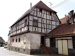 Maison (XVe-XVIIIe), 10 rue du Général-Koenig.