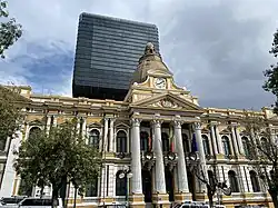 Description de cette image, également commentée ci-après