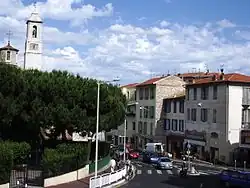 Au premier plan à droite, le 27 avenue de Pessicart.