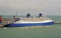 Le célèbre paquebot de croisière le Norway a accosté à La Pallice le 31 juillet 1998.