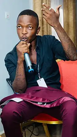 Description de cette image, également commentée ci-après