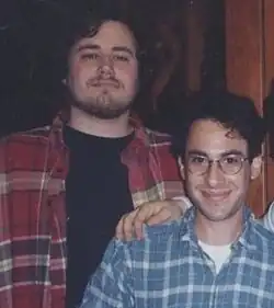 Photographie montrant Bill Oakley et Josh Weinstein