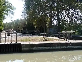 Écluse de l'Orb sur le canal du Midi