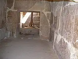 Vue depuis l'antichambre sur le tombeau de Takélot&nbsp;Ier