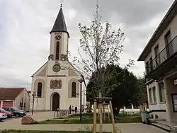 L'église paroissiale.