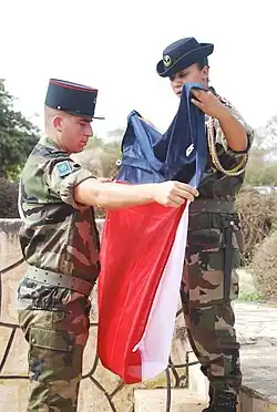 Rangement du drapeau français