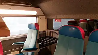 La rame TGV Ouigo Intérieur d'une rame de 1re&nbsp;génération : la salle haute, en 2de&nbsp;classe.