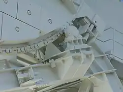 PB3, gros moteur pour positionnement en élévation.