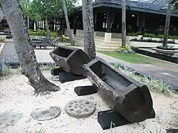 Lali exposés dans un hôtel (île Nadi)