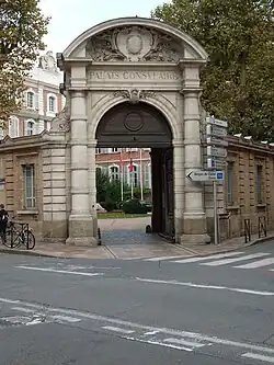 Le bâtiment à l'angle des rues d'Alsace-Lorraine et Croix-Baragnon (fin du XIXe&nbsp;siècle).