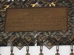Plaque d'inauguration du bâtiment en 1931.