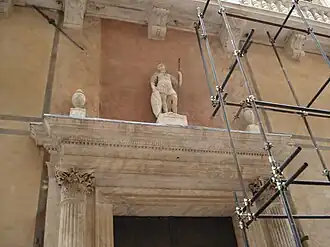 Détail du portail de Salita di San Francesco.