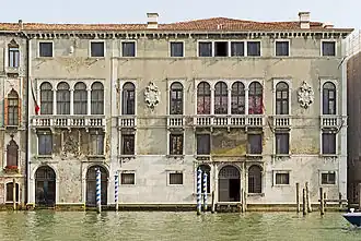 Le palais D'Anna Viaro Martinengo Volpi di Misurata sur le Grand Canal
