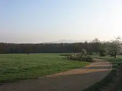 Parc de Lacroix-Laval en petite partie sur la commune