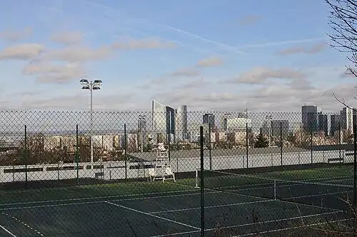 Tennis municipal de Suresnes.