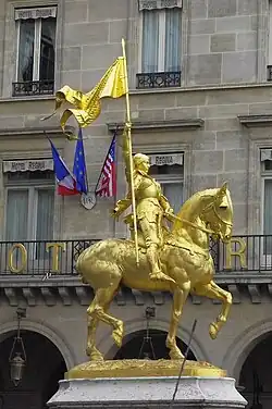 Frémiet Statue de Jeanne d'Arc bronze, place des Pyramides, Paris.