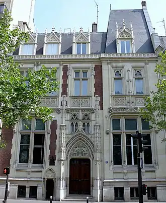 No&nbsp;23 ter : hôtel particulier.