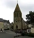 L'église et son clocher porche roman