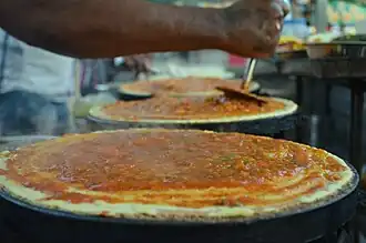 Pav bhaji servi sur un dosa.